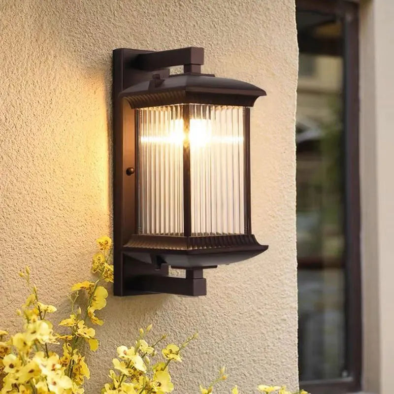 Modern Outdoor Wall Sconce – Waterproof Metal Exterior Light for Porch, Garden & Entryway