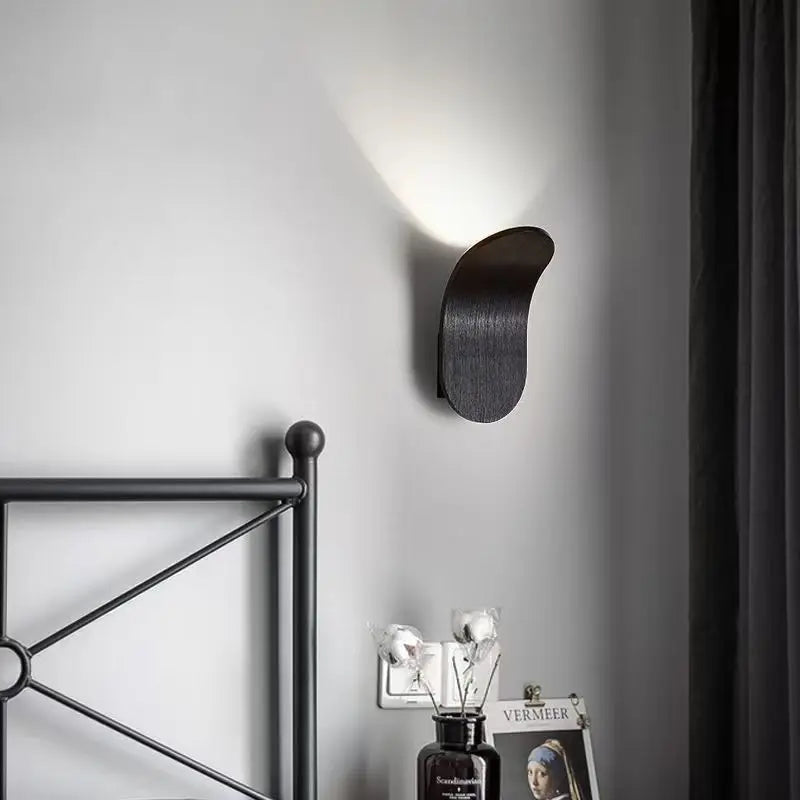 Modern Luxury COB LED Wall Sconce – Adjustable Bedside Reading Light for Bedroom, Bathroom & Hallway