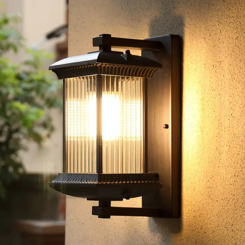 Modern Outdoor Wall Sconce – Waterproof Metal Exterior Light for Porch, Garden & Entryway